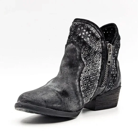 Circle G Women Distressed Black Leather Lasercut Western Cowboy Boots sz 8 - Picture 2 of 11